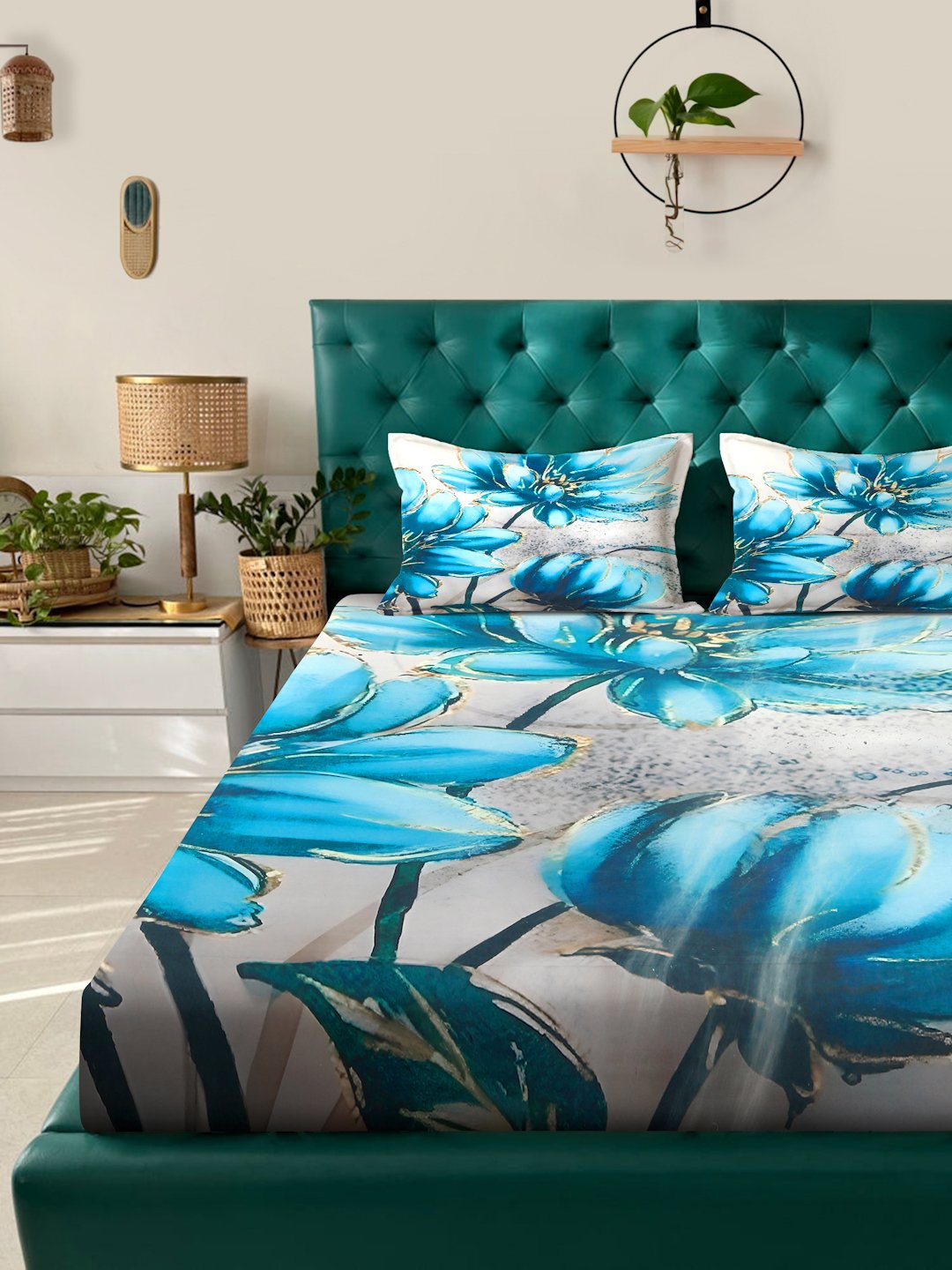 Turquoise Digital Floral Printed Cotton Blend Fitted Fitted Double Bedsheet with 2 Pillow Covers