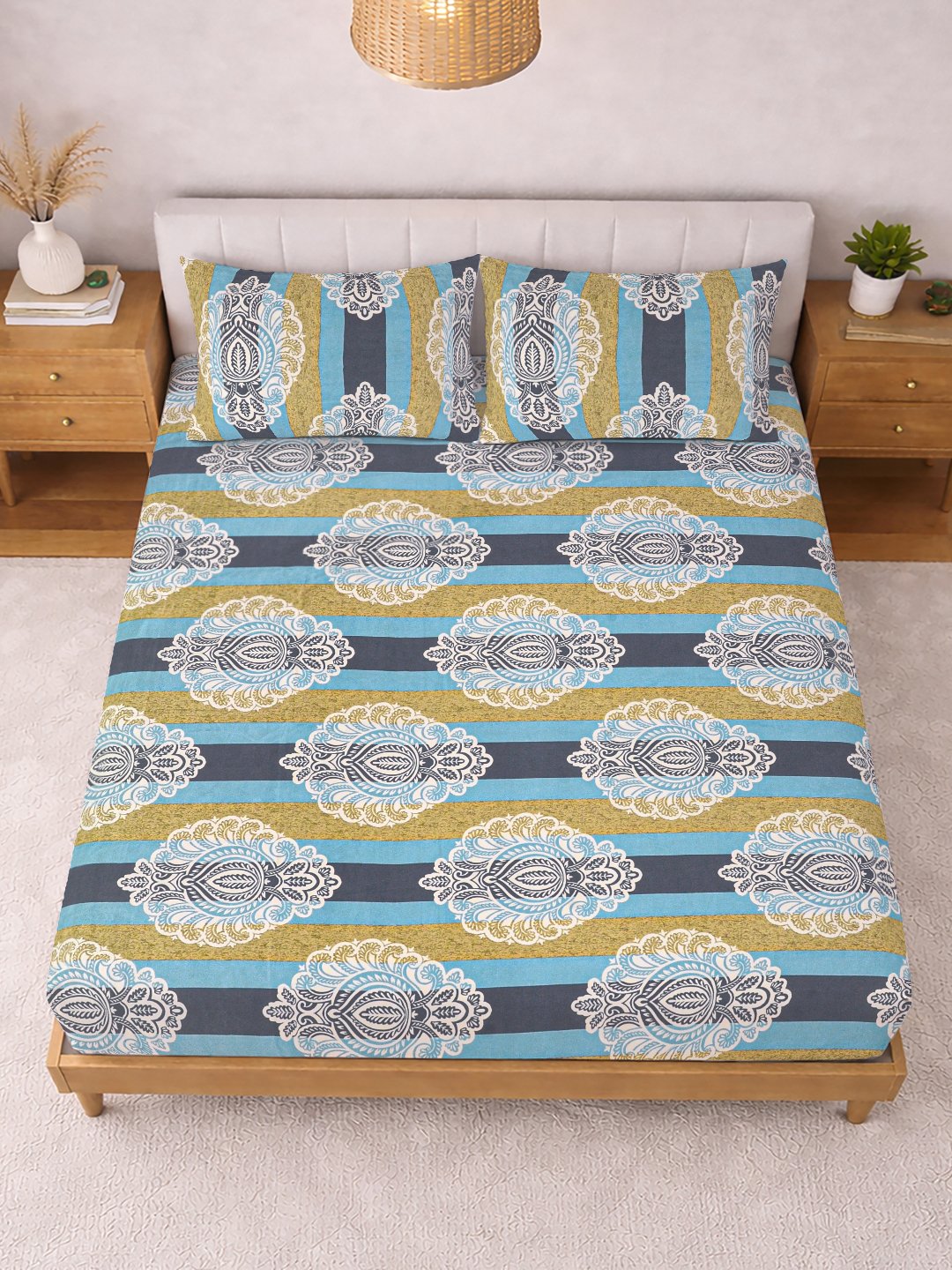 Multi Floral Fitted Fitted Cotton Blend Double Bedsheet with 2 Pillow Covers