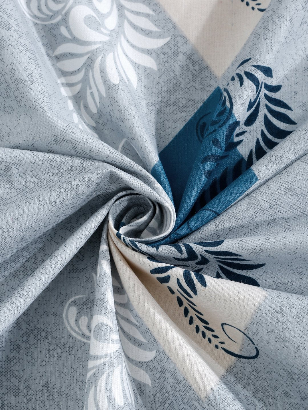 Grey Geometric 400 TC Pure Cotton Double Bedsheet with 2 Pillow Covers