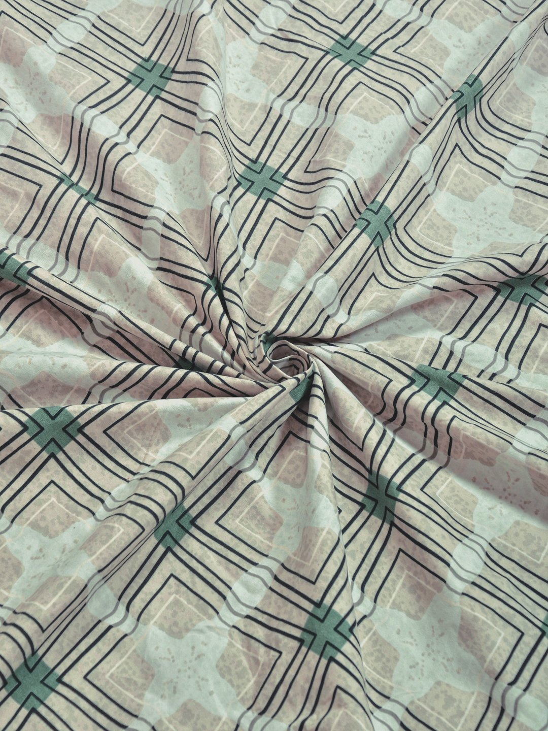 Green Geometric 300 TC Cotton Blend Fitted Double Bedsheet with 2 Pillow Covers