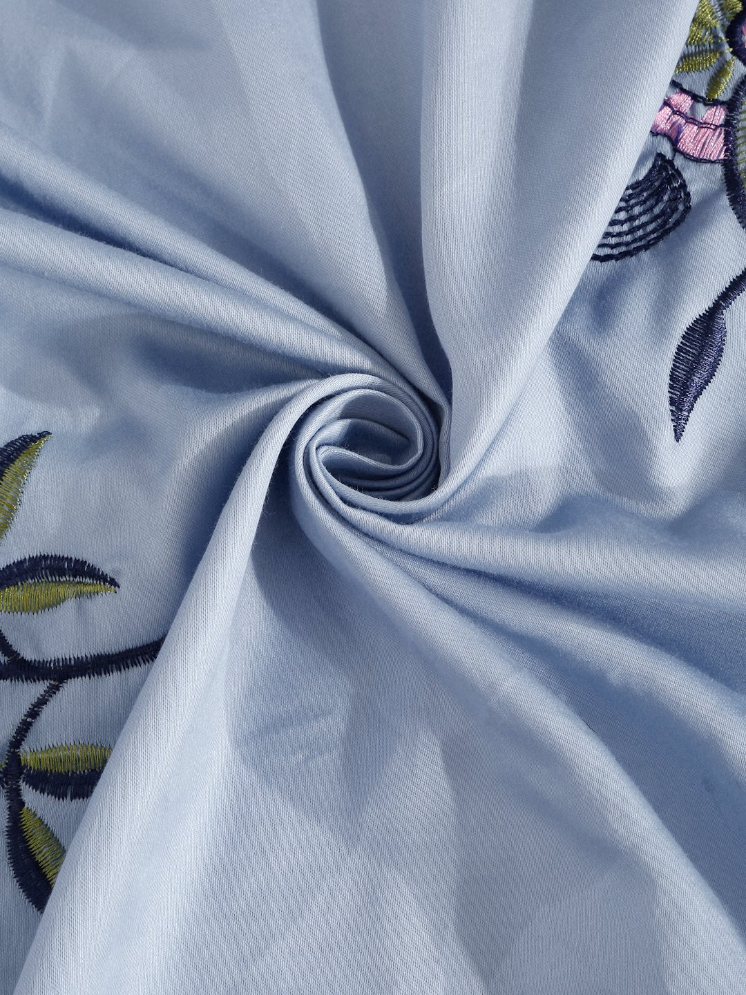 SkyBlue Floral Embroidered 400 TC Cotton Fitted Double Bedsheet with 4 Pillow Covers & 2 Cushion Covers