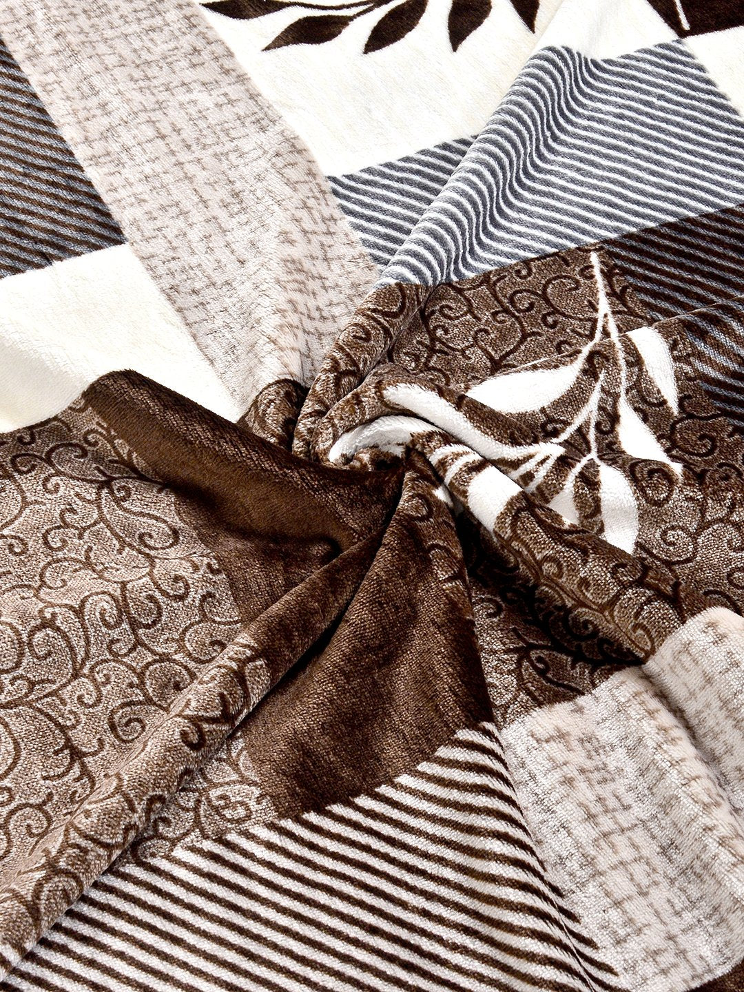 Brown Floral Super King Woolen Fitted Double Bedsheet with 2 Pillow Covers