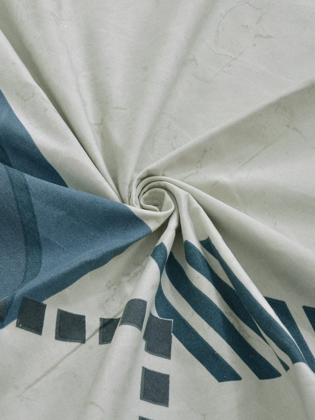 Multi Geometric 300 TC Cotton Blend Fitted Single Bedsheet with 2 Pillow Covers