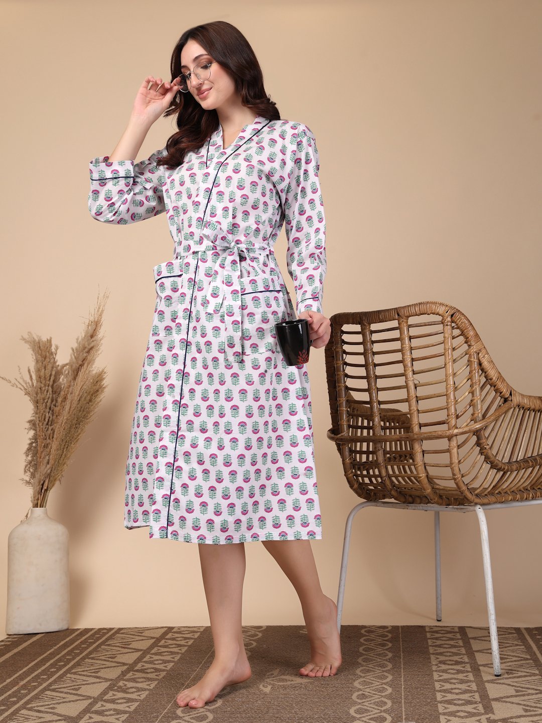 Women Printed White Floral Pure Cotton Bath Robe With Belt