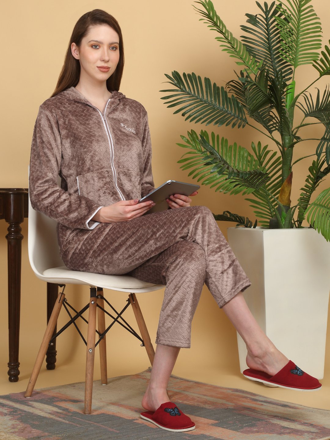 Women Brown Solid Hooded Woolen Night Suit
