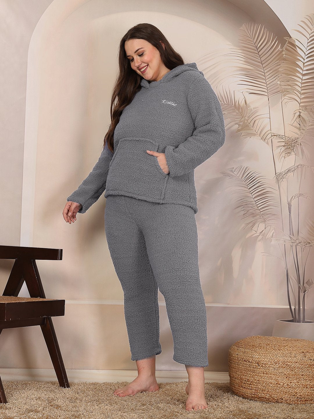 Women Grey Solid Sherpa Heavy Winter Hooded Pluz Size Woolen Night Suit
