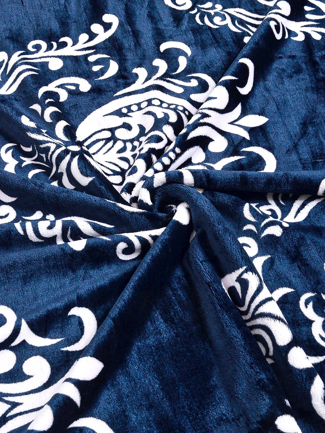 Blue Floral Super King Woolen Double Bedsheet with 2 Pillow Covers