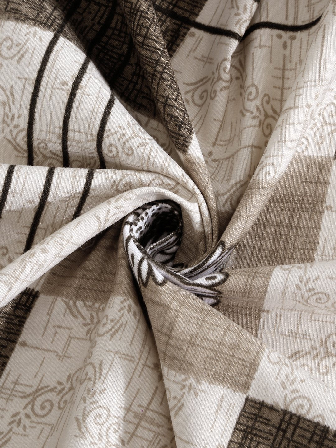Brown Geometric 300 TC Cotton Blend Double Bedsheet with 2 Pillow Covers