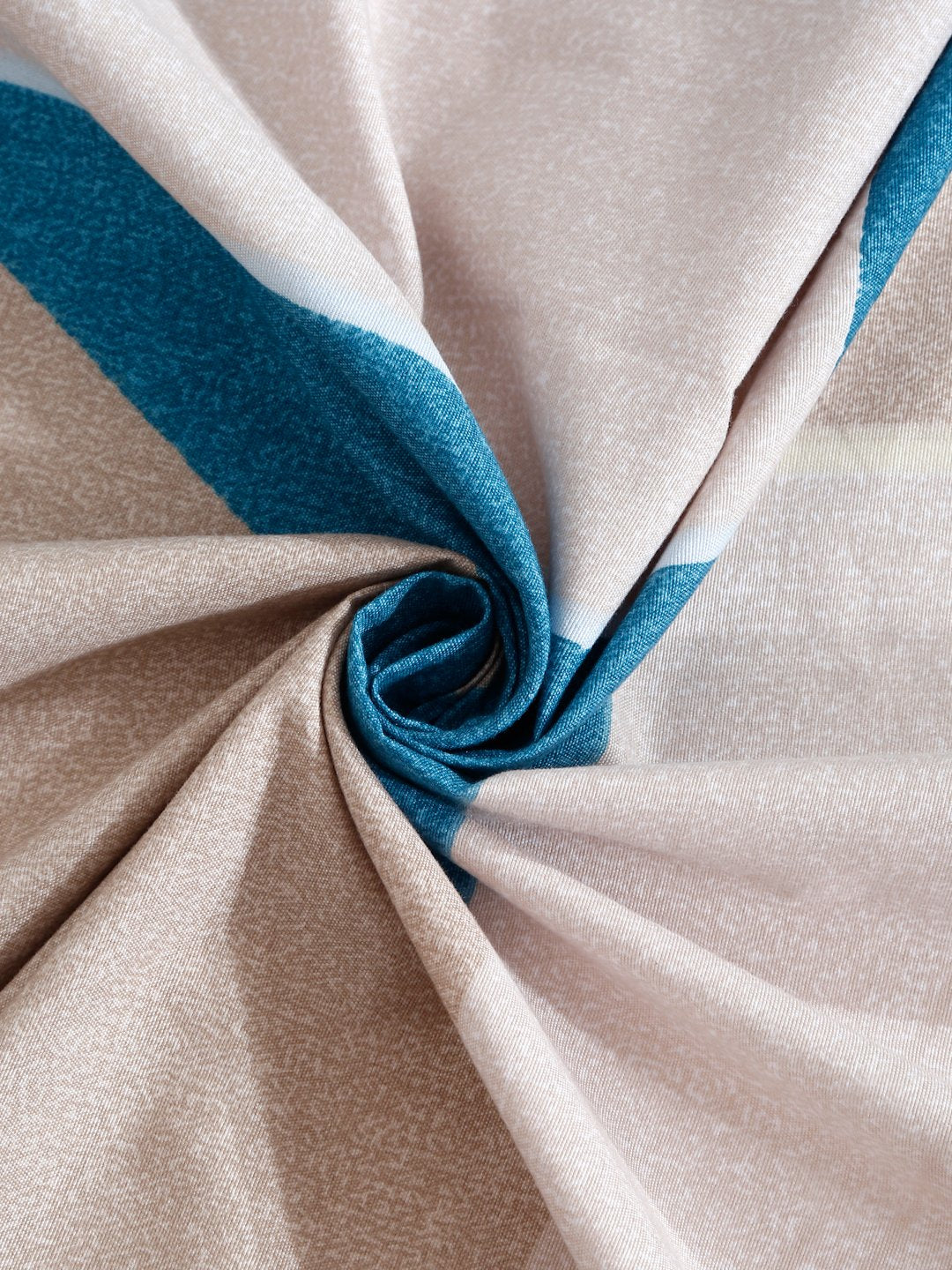 Multi Geometric 300 TC Cotton Blend Fitted Double Bedsheet in Book Fold Packing