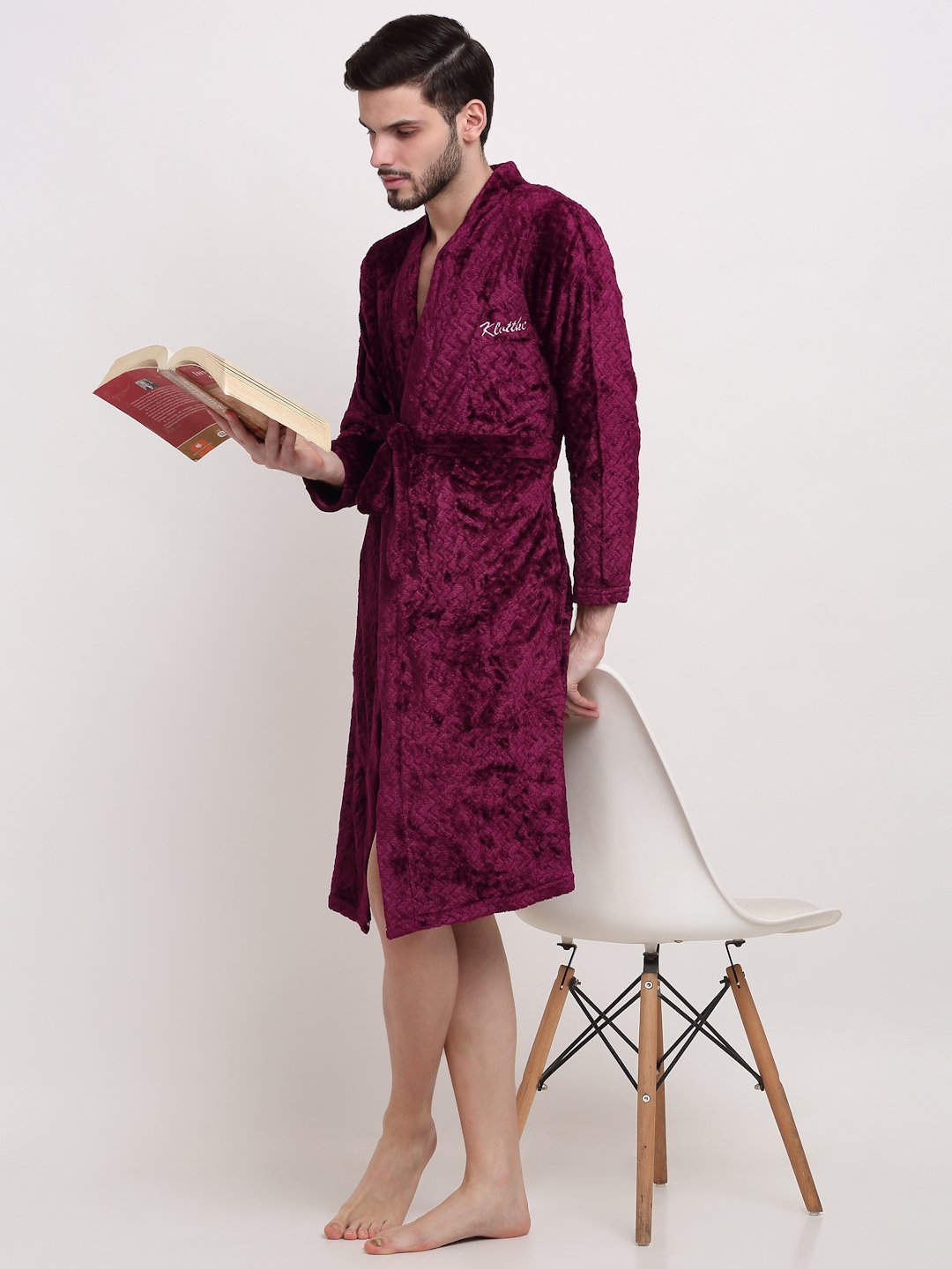 Men Maroon Self Design Wool Bath Robe With Belt