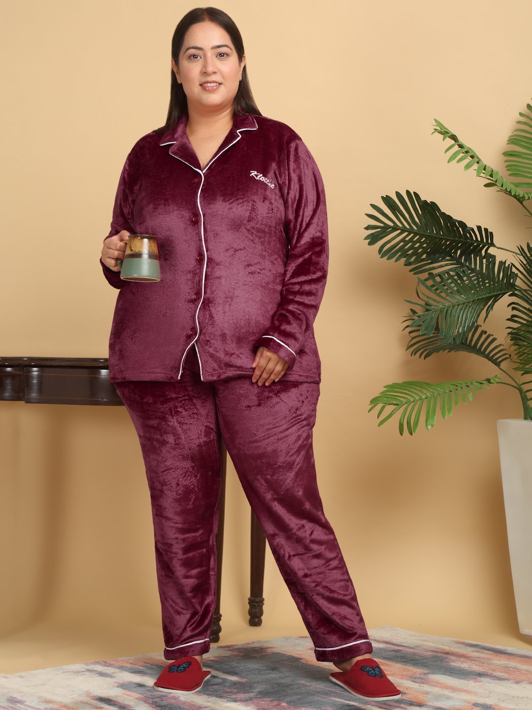 Women Maroon Solid Plus Size Woolen Night Suit