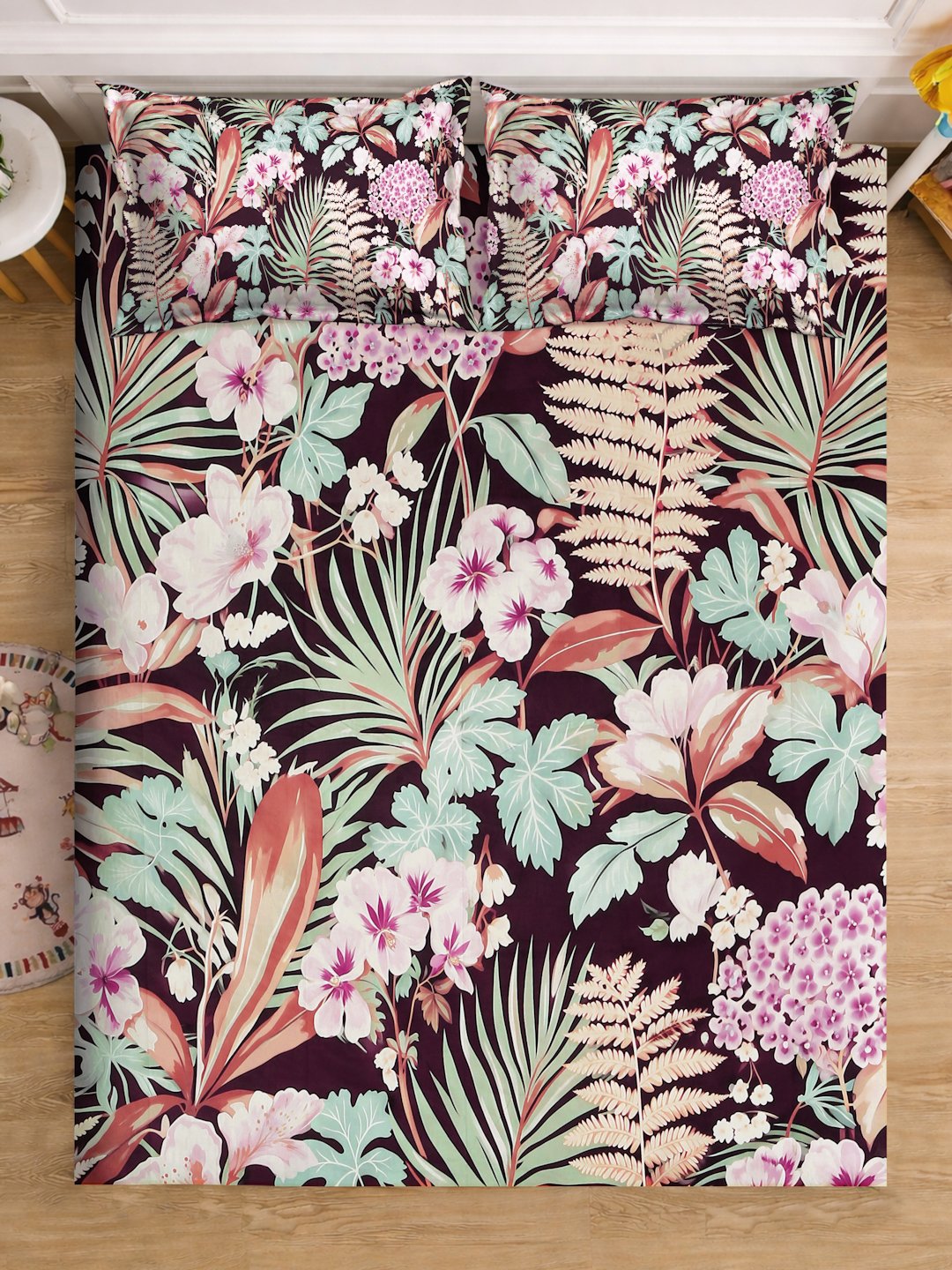 Multi Digital Floral Printed Cotton Blend Double Bedsheet with 2 Pillow Covers