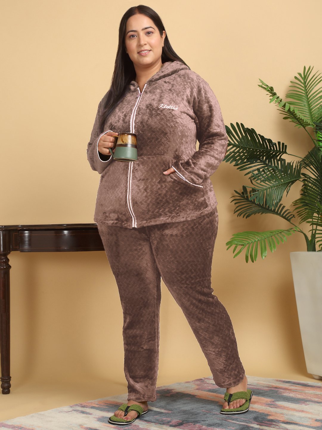 Women Brown Solid Hooded Woolen Night Suit