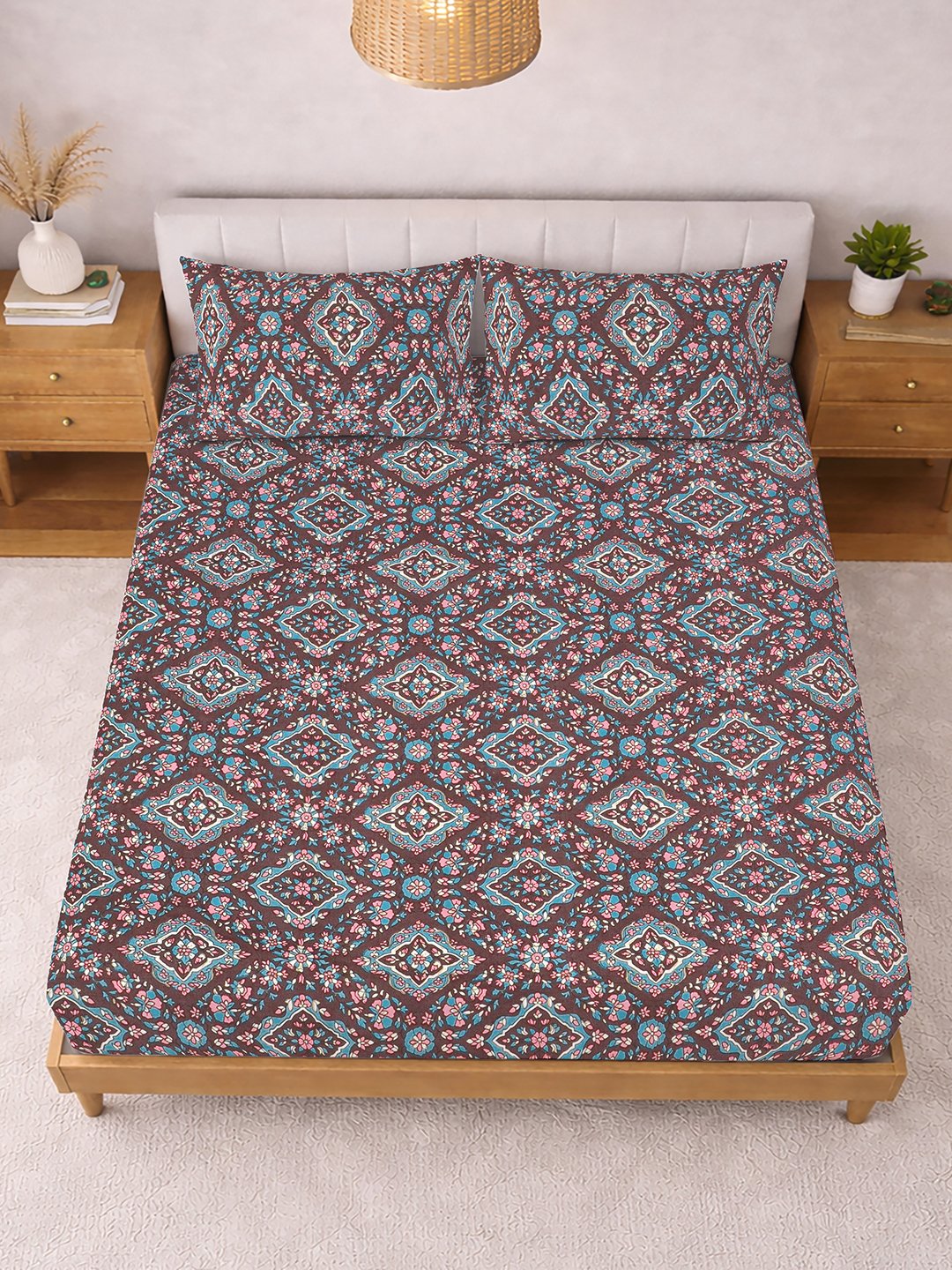 Brown Floral Fitted Fitted Cotton Blend Double Bedsheet with 2 Pillow Covers