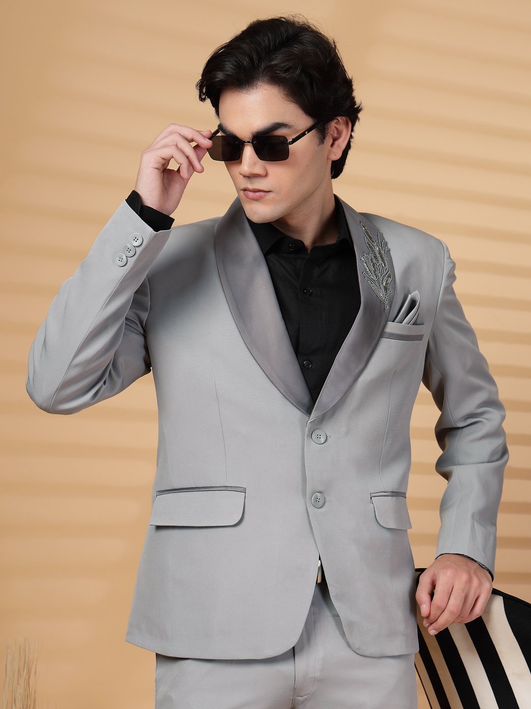 Grey Solid Embroidery Single-Breasted Two-Piece Party Suit