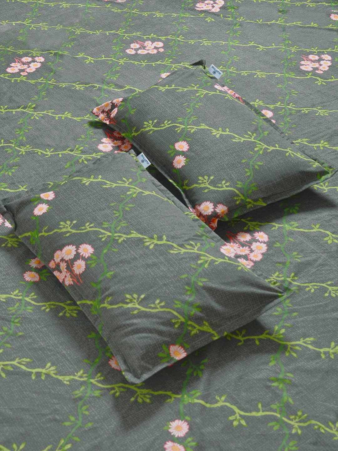 Grey Floral 300 TC Cotton Blend Double Bedsheet with 2 Pillow Covers