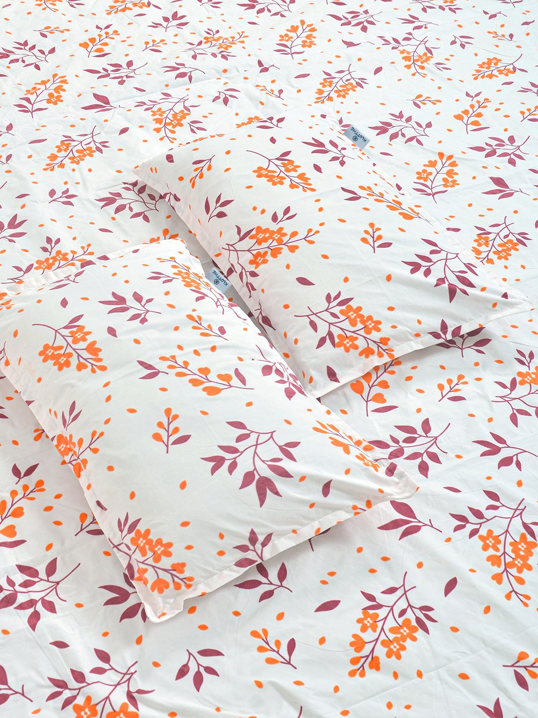 White Floral 300 TC Cotton Blend Double Bedsheet with 2 Pillow Covers