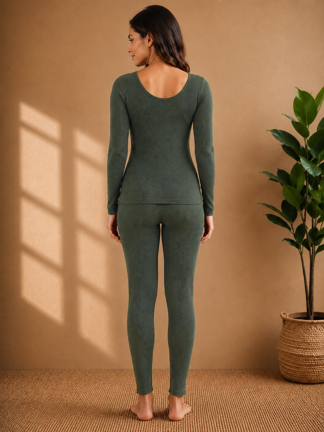 Green Self Design Woolen Thermal Set