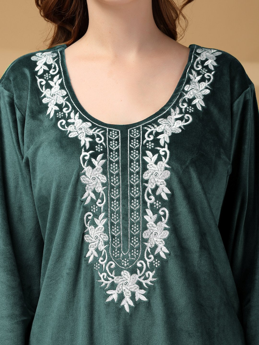 Klotthe Green Solid Soft touch Velvet Maxi Nightdress