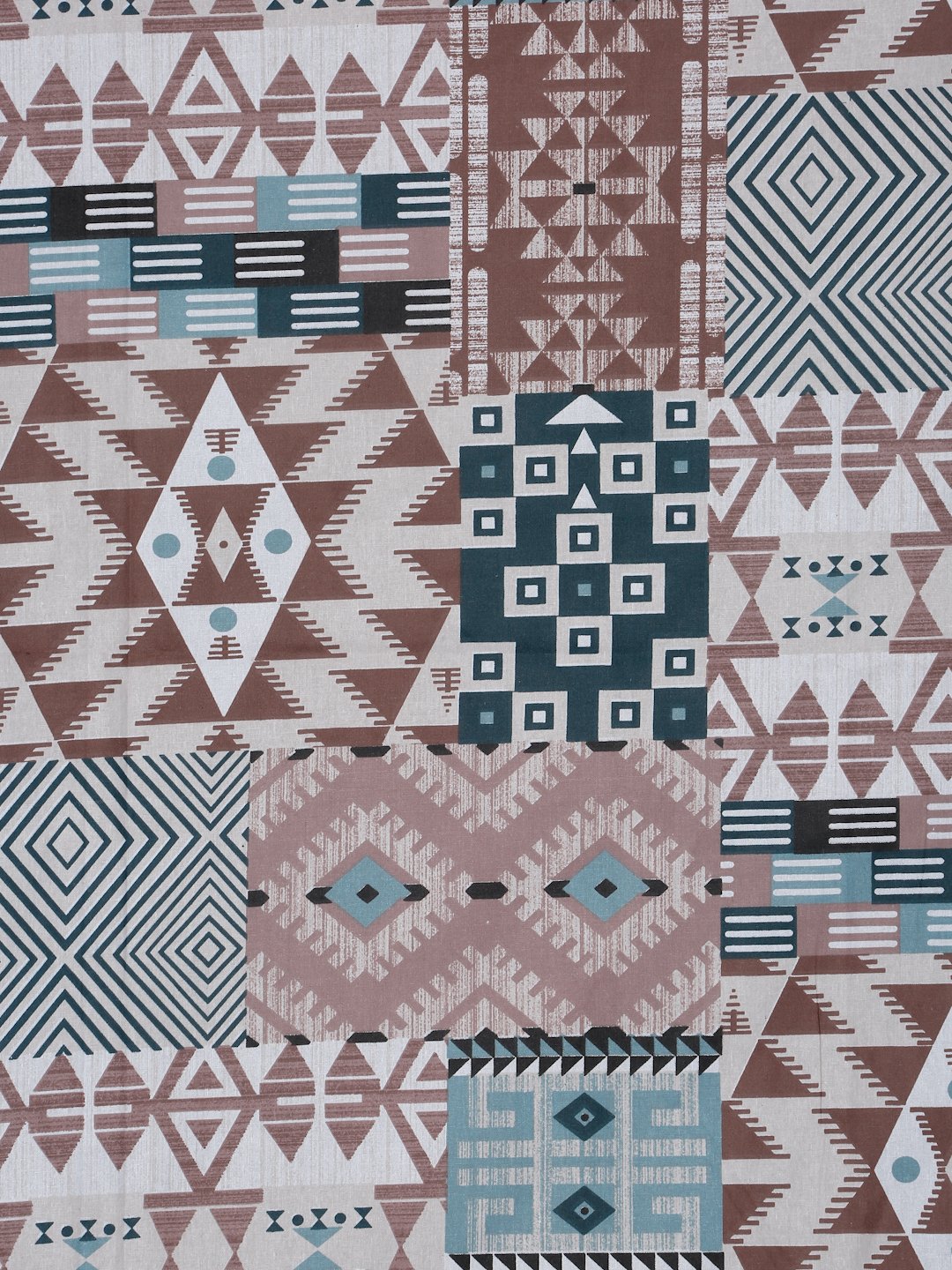 Multi Geometric 400 TC Pure Cotton Super King Fitted Double Bedsheet with 2 Pillow Covers