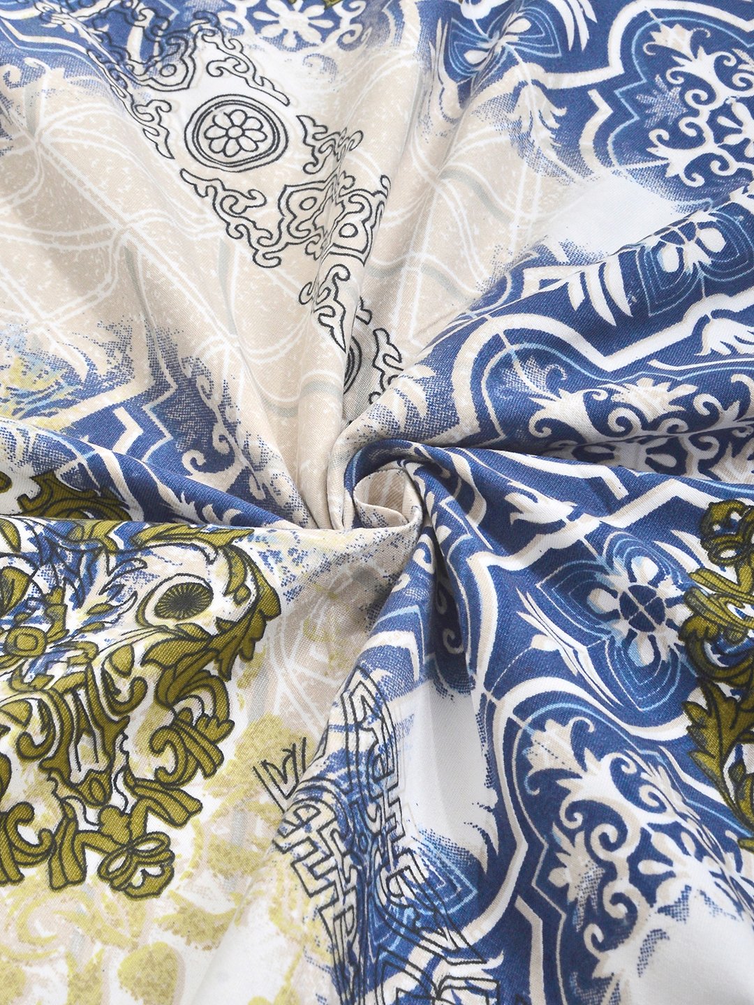 Blue Ethnic Motifs Fitted Fitted Cotton Blend Double Bedsheet with 2 Pillow Covers