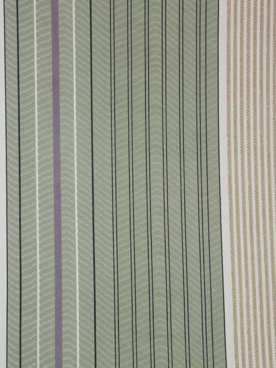 Green Striped 300 TC Cotton Blend Double Bedsheet with 2 Pillow Covers