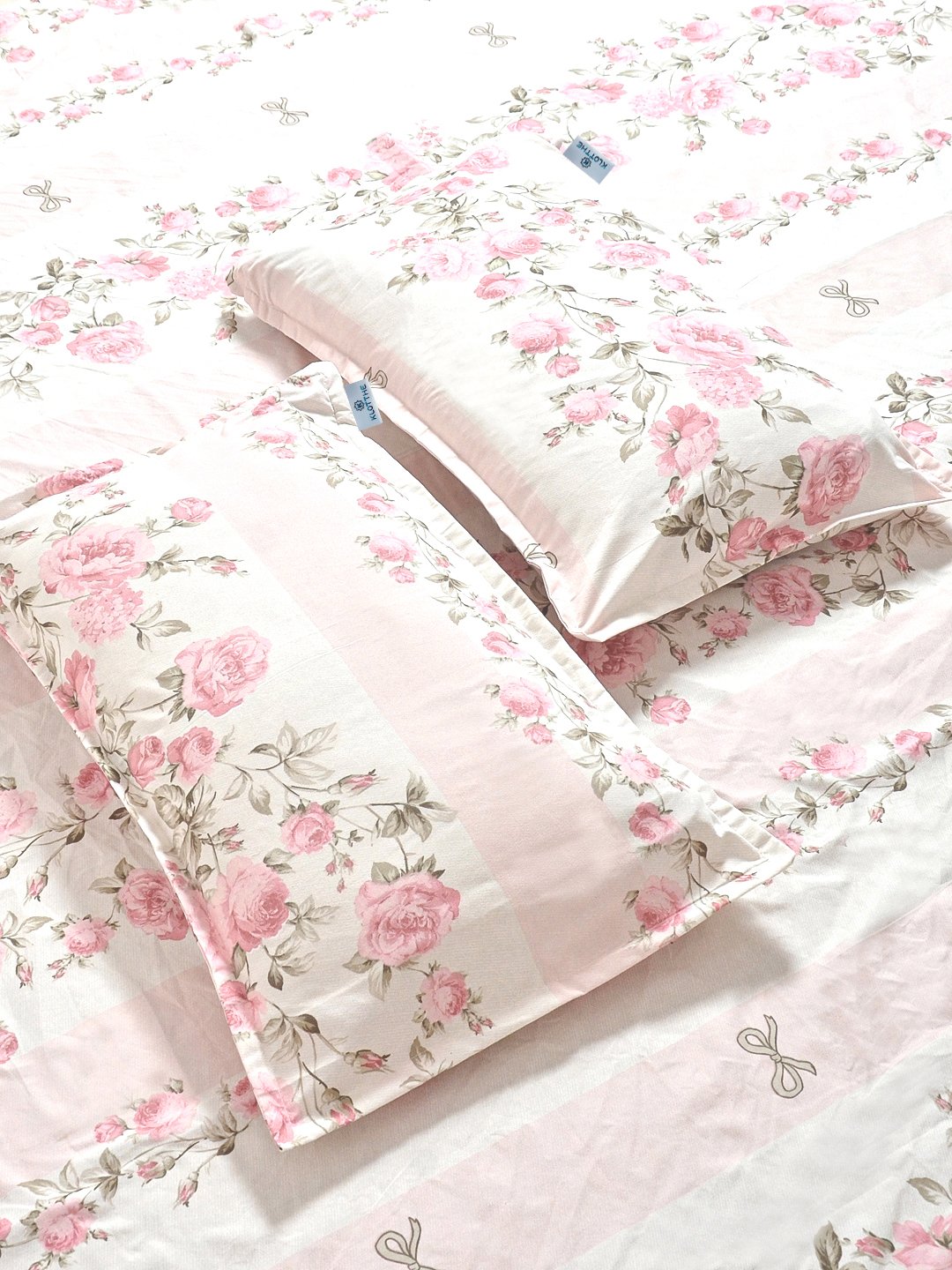 Pink Floral 300 TC Cotton Blend Double Bedsheet with 2 Pillow Covers