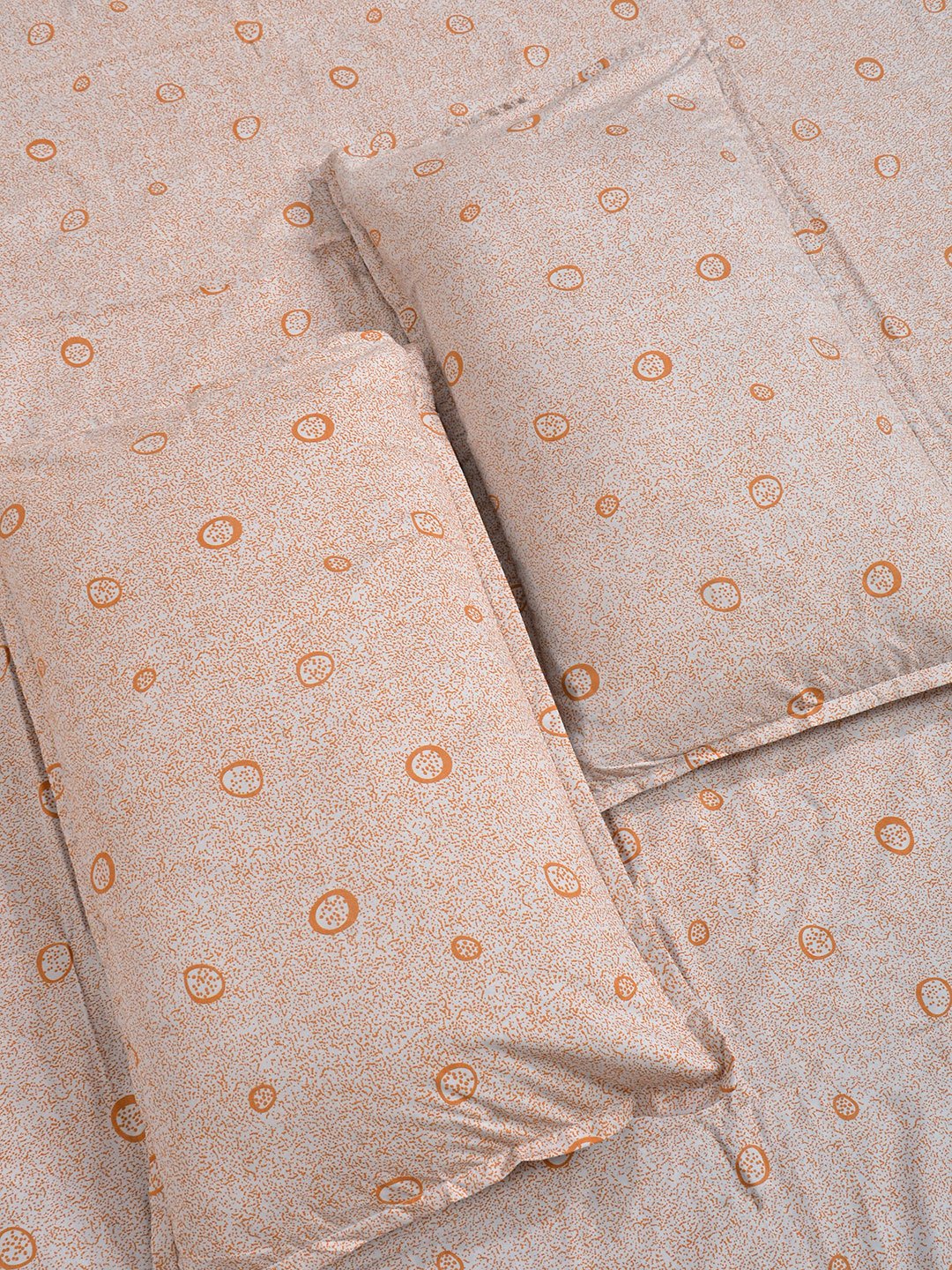 Orange Geometric 300 TC Cotton Blend Fitted Double Bedsheet with 2 Pillow Covers