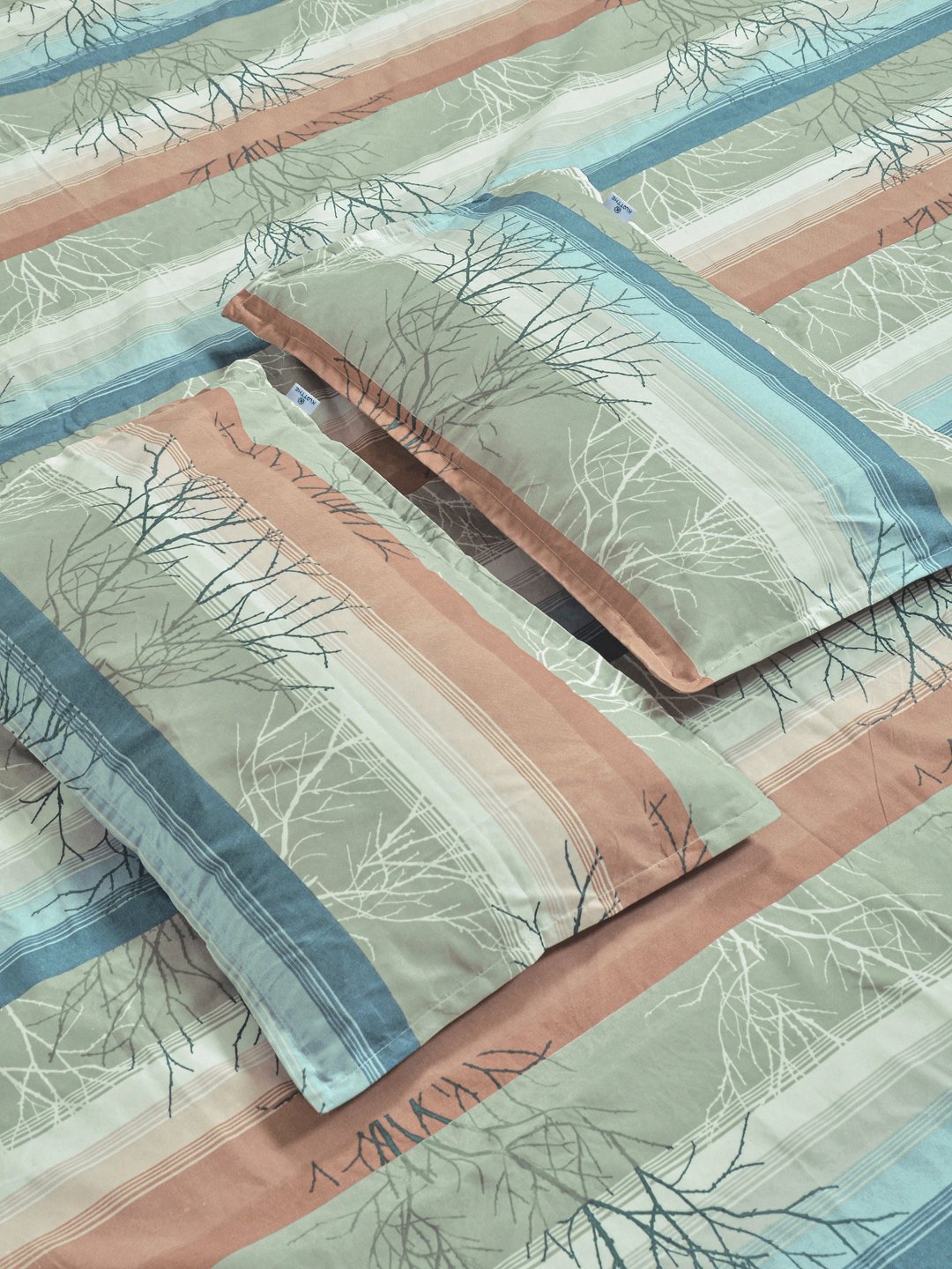 Multi Striped 300 TC Cotton Blend Fitted Double Bedsheet in Book Fold Packing