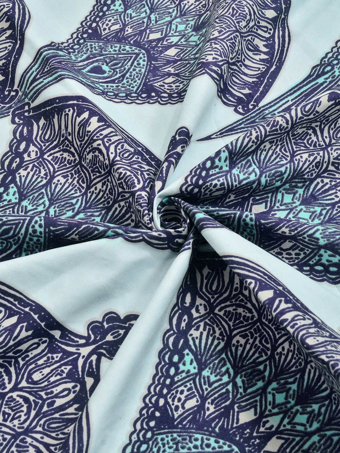 Blue Geometric Fitted Fitted Cotton Blend Double Bedsheet with 2 Pillow Covers