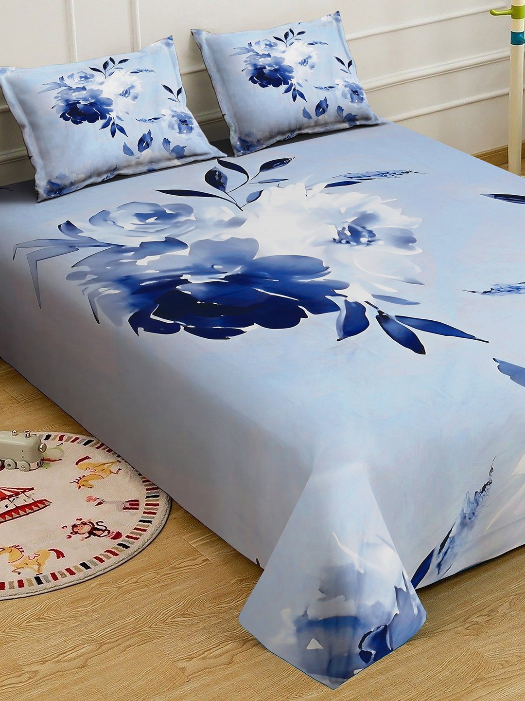 Blue Digital Floral Printed Cotton Blend Fitted Double Bedsheet with 2 Pillow Covers