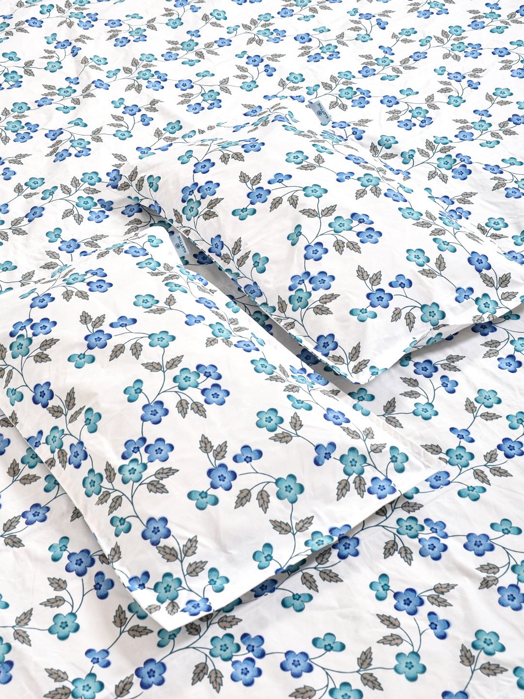 White Floral 300 TC Cotton Blend Double Bedsheet in Book Fold Packing
