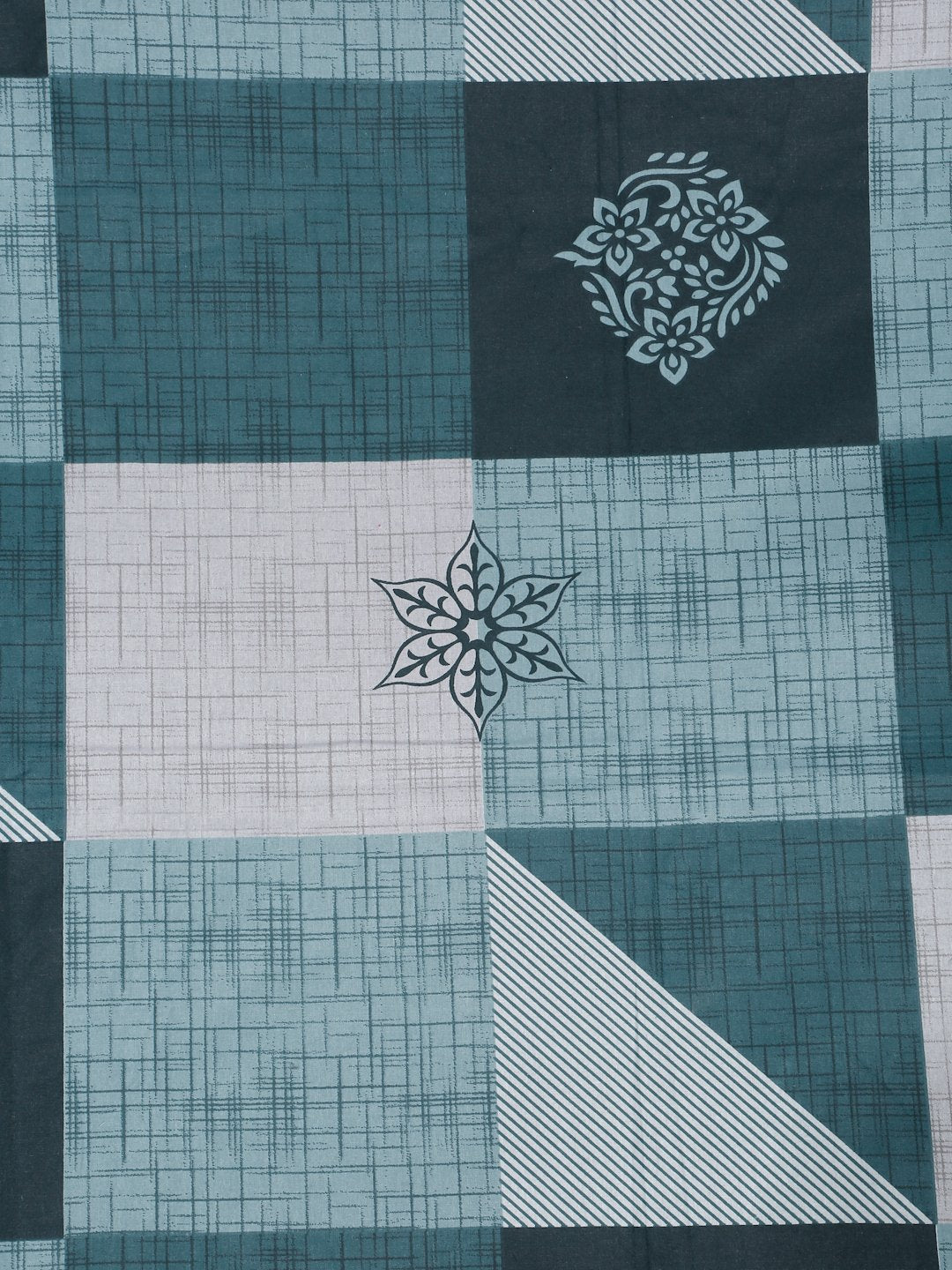 Blue Geometric 400 TC Pure Cotton Super King Fitted Double Bedsheet with 2 Pillow Covers