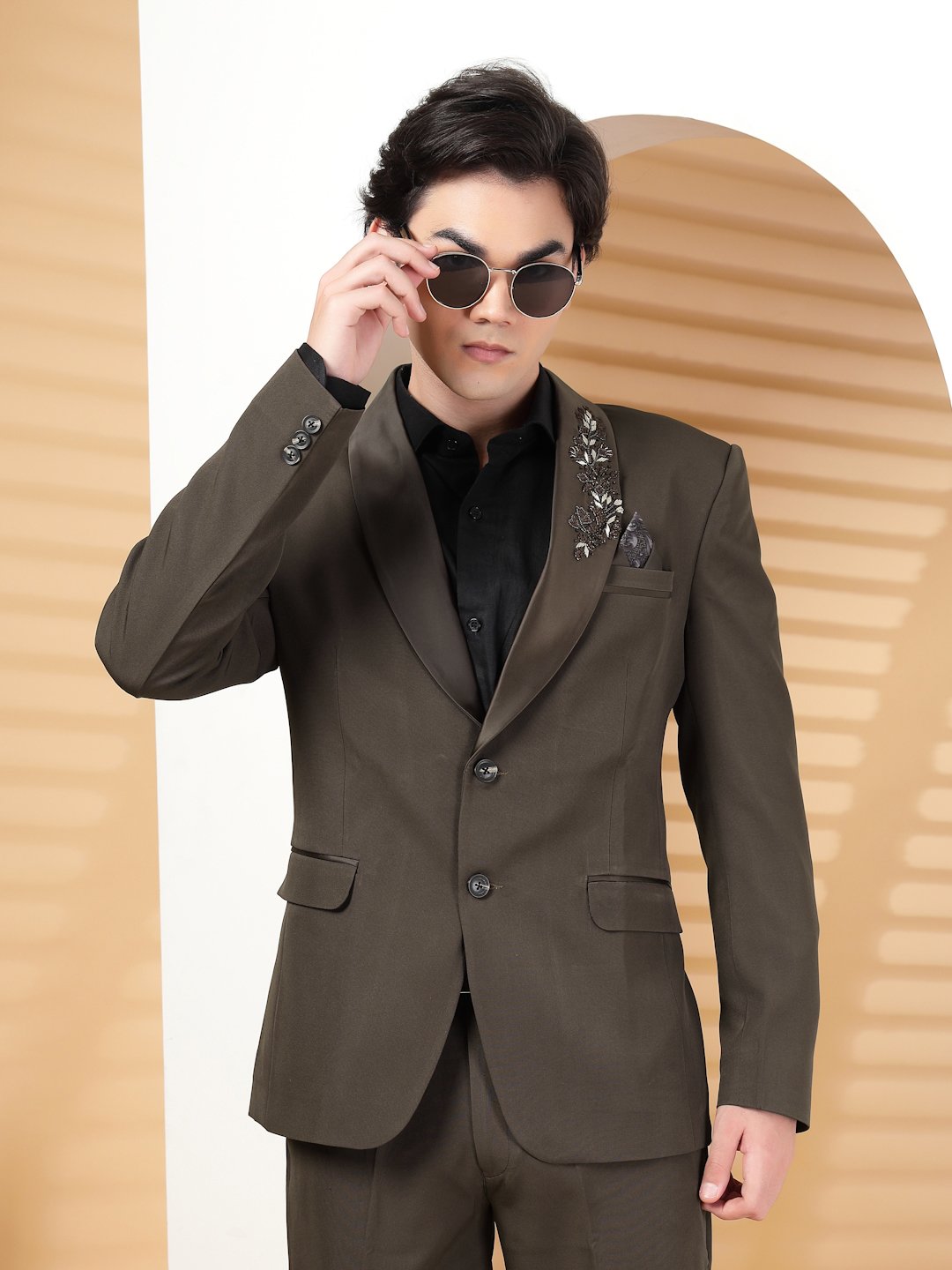 Brown Solid Embroidery Single-Breasted Two-Piece Party Suit