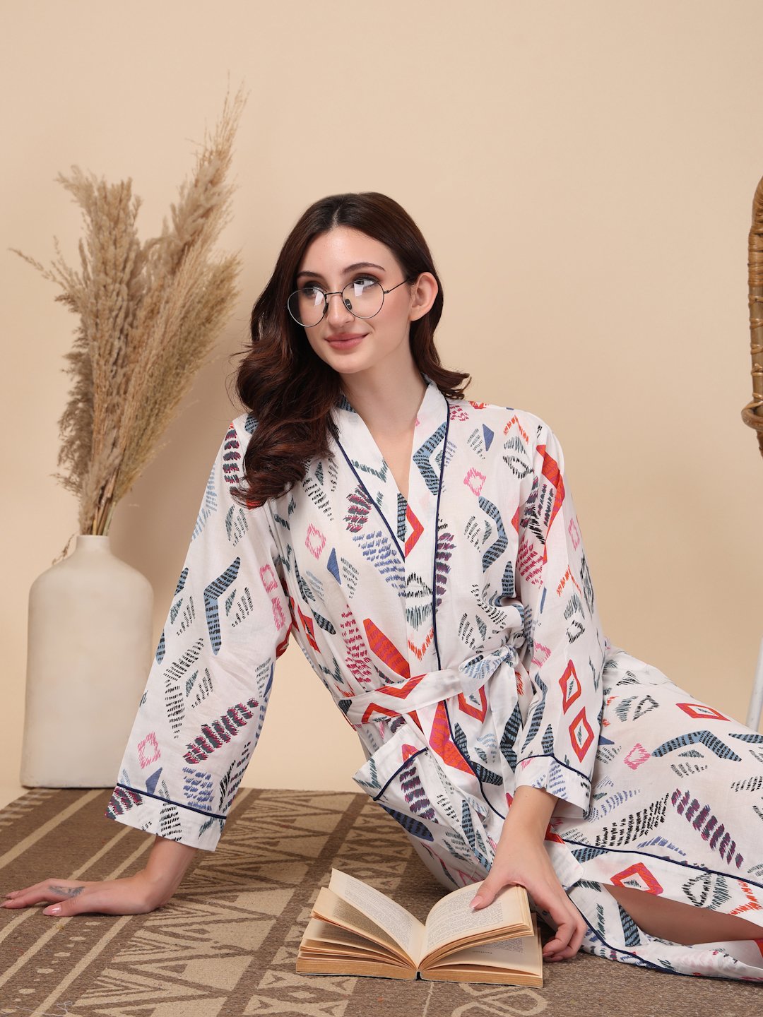 Women Printed White Abstract Pure Cotton Bath Robe With Belt