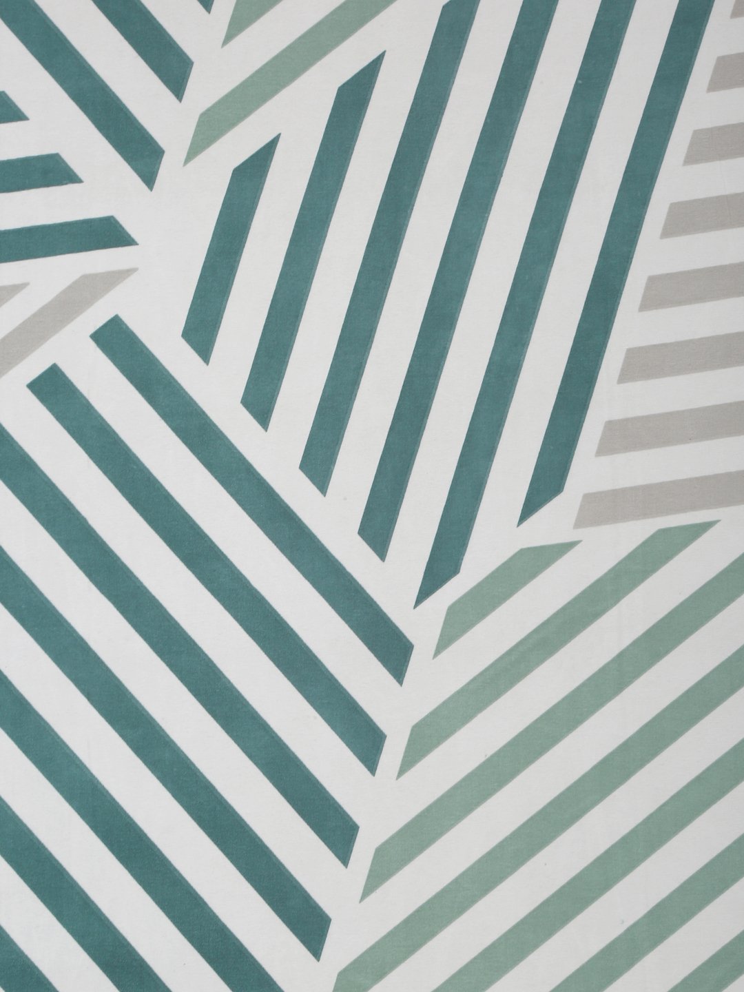 Green Geometric  300 TC Cotton Blend Fitted Double Bedsheet with 2 Pillow Covers