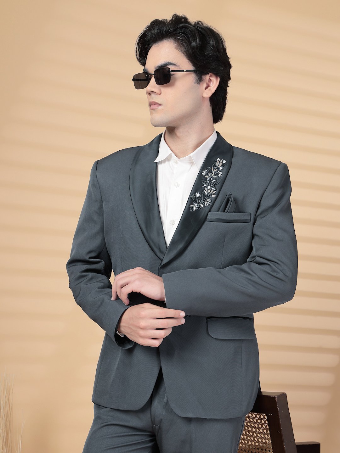 Grey Solid Embroidery Single-Breasted Two-Piece Party Suit