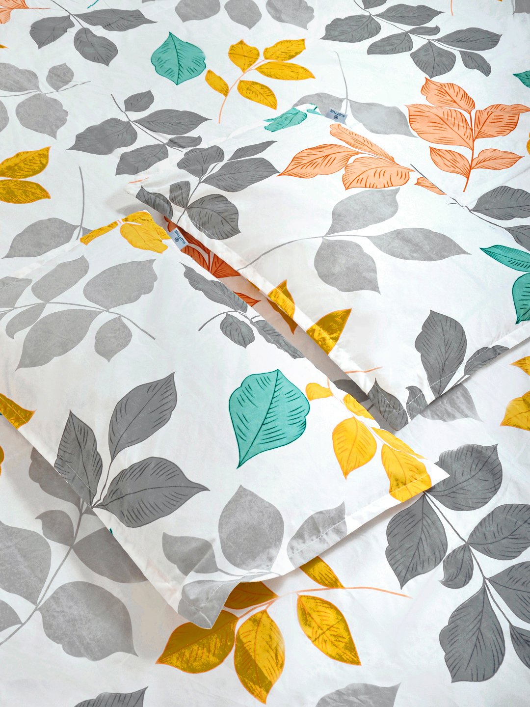 Multi Floral 300 TC Cotton Blend Fitted Double Bedsheet in Book Fold Packing