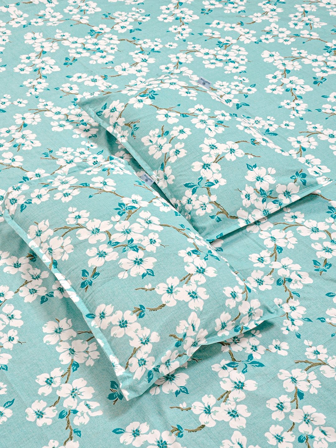 Green Floral 300 TC Cotton Blend Double Bedsheet with 2 Pillow Covers