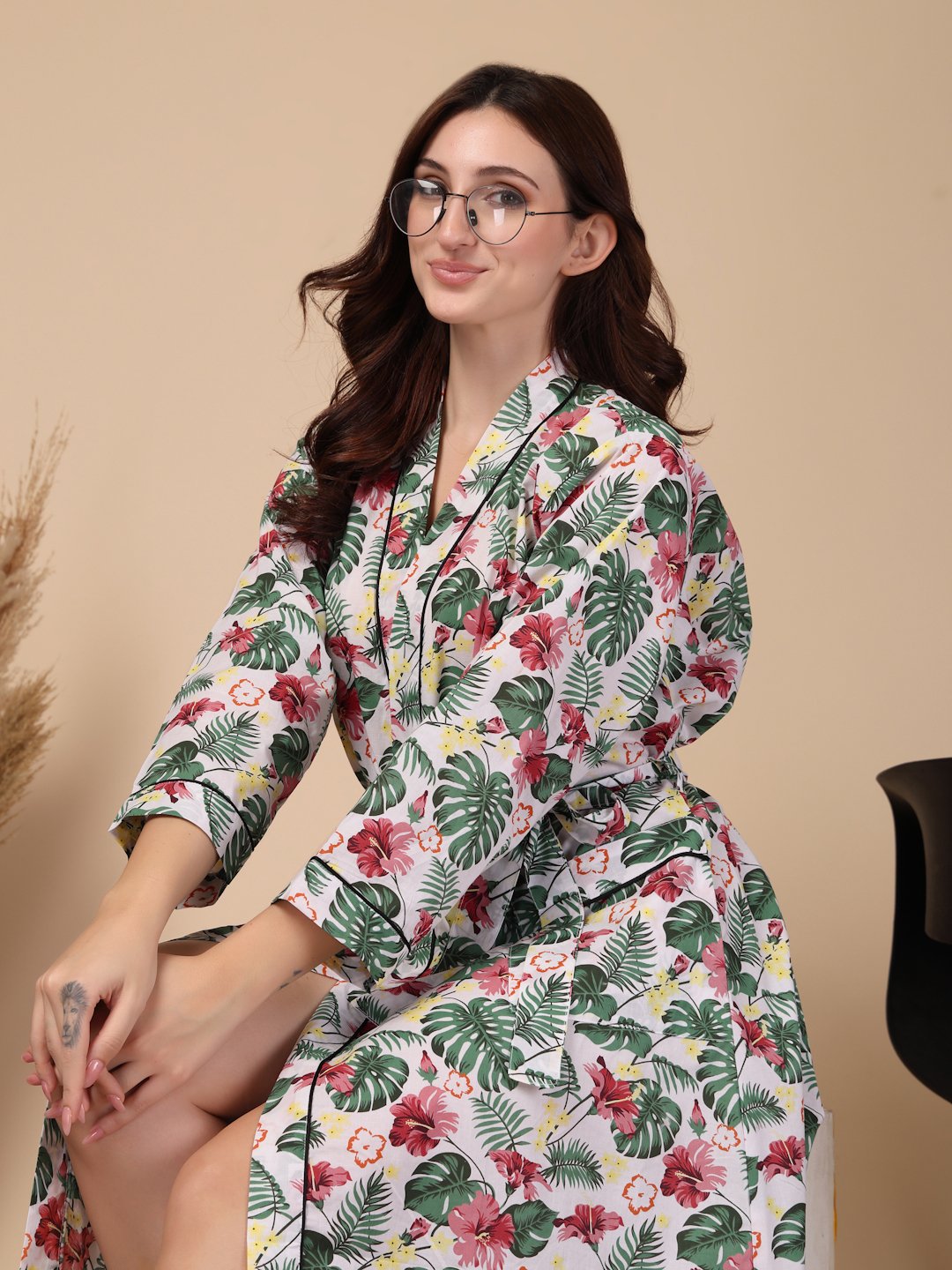 Women Printed White Floral Pure Cotton Bath Robe With Belt