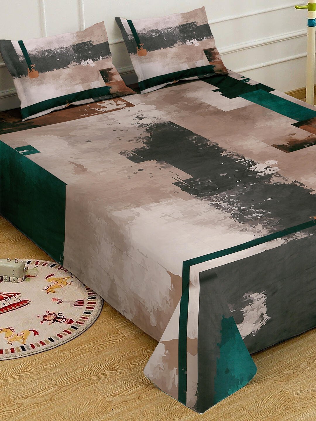 Brown Digital Geometric Printed Fitted Cotton Blend Double Bedsheet with 2 Pillow Covers