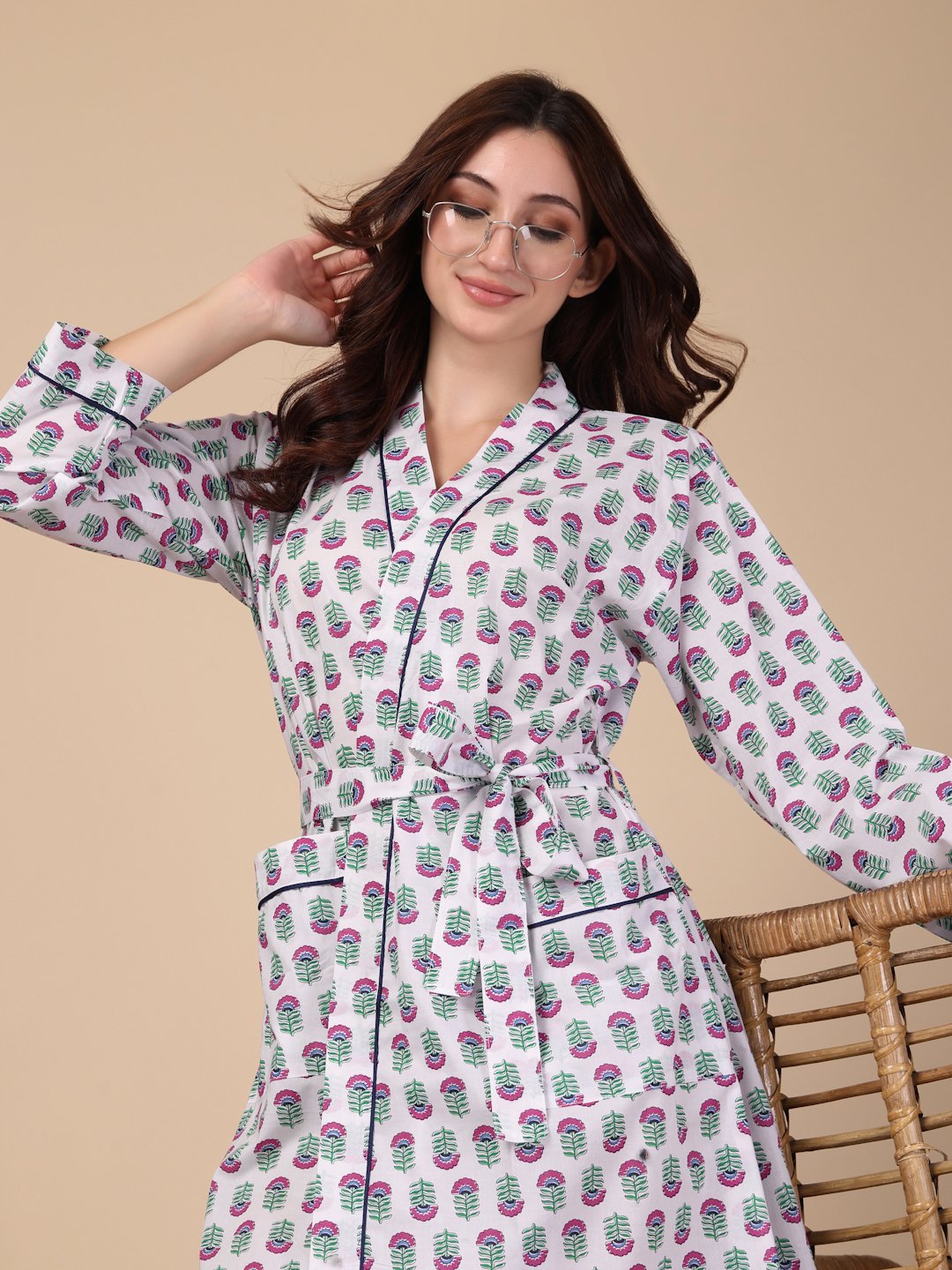Women Printed White Floral Pure Cotton Bath Robe With Belt