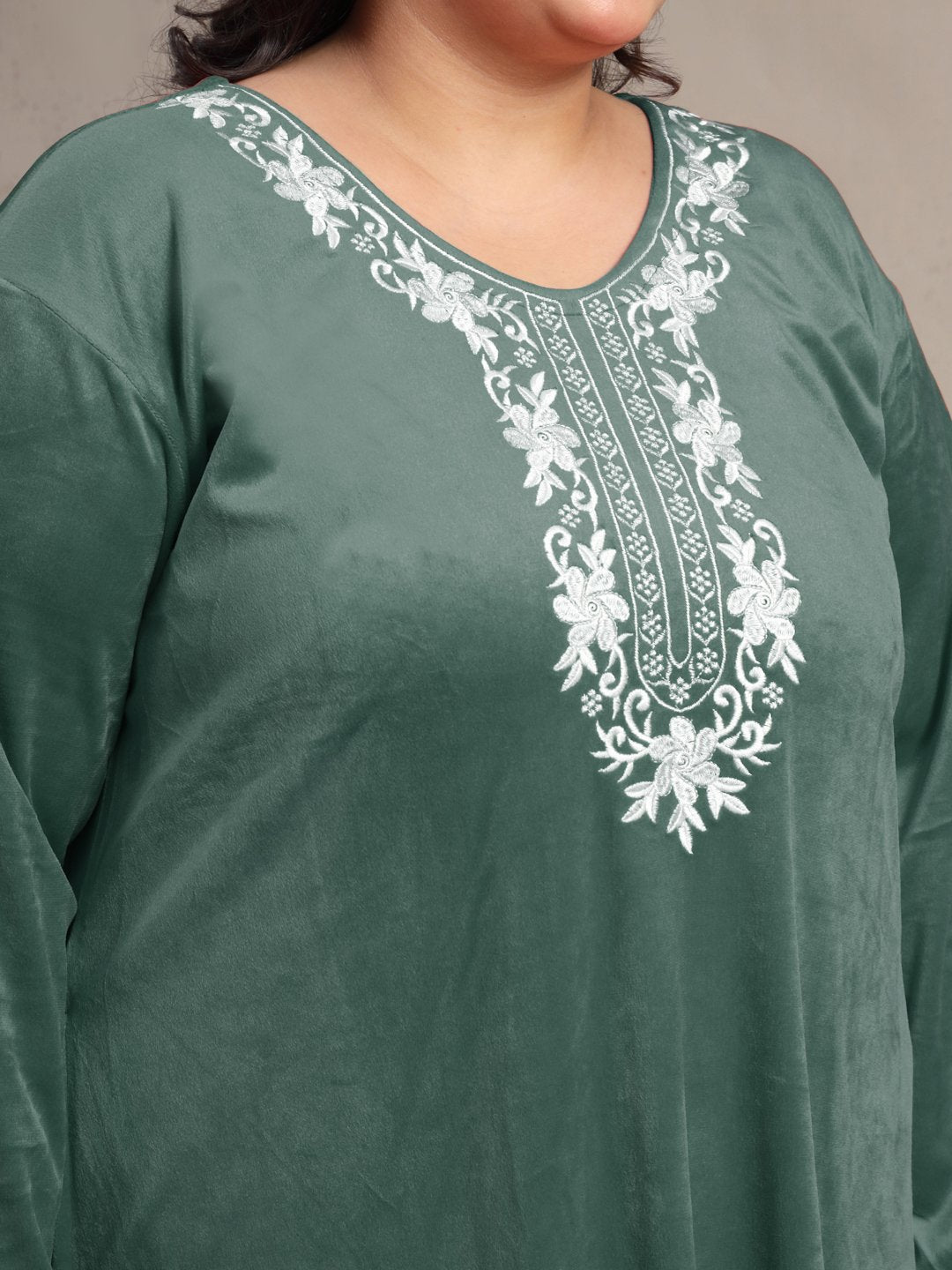 Klotthe Green Solid Soft touch Velvet Maxi Nightdress