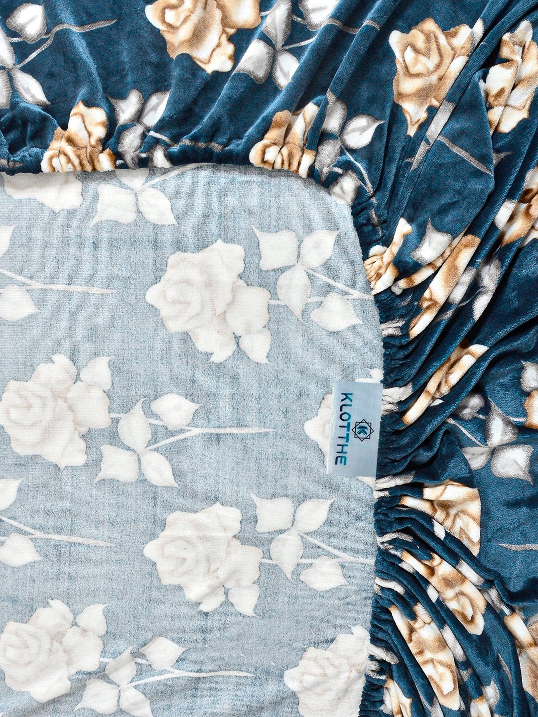 Turquoise Floral Super King Woolen Fitted Double Bedsheet with 2 Pillow Covers