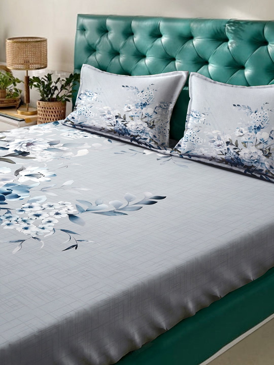 Grey Digital Floral Printed Cotton Blend Fitted Fitted Double Bedsheet with 2 Pillow Covers