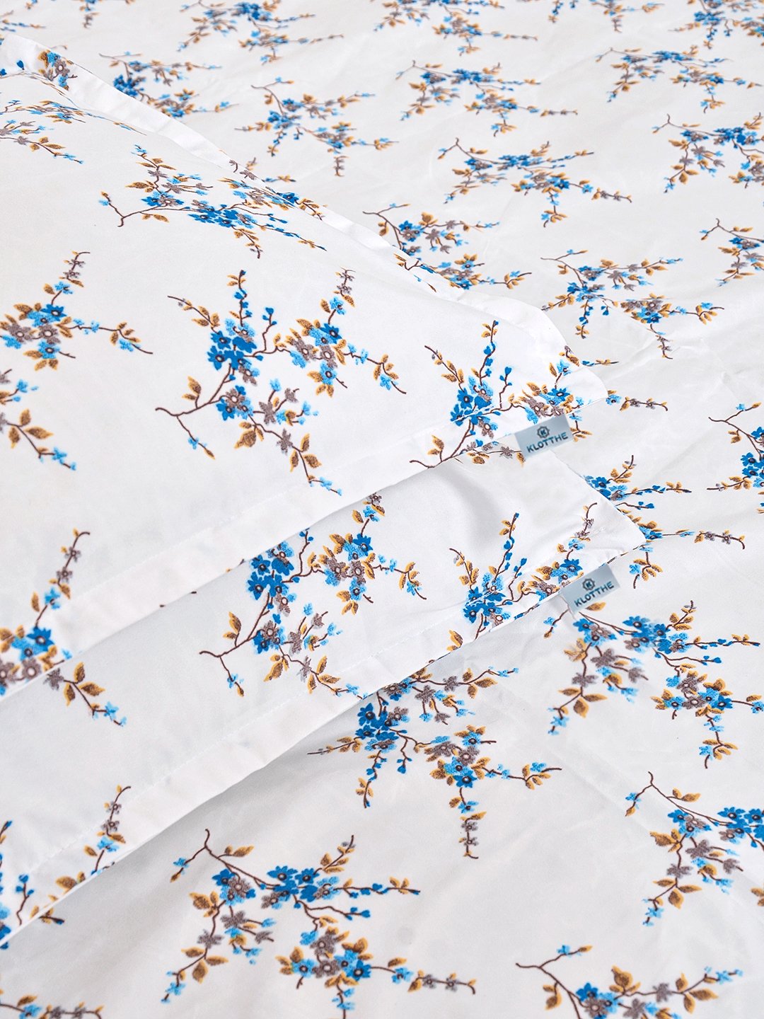 White Floral 300 TC Cotton Blend Double Bedsheet with 2 Pillow Covers