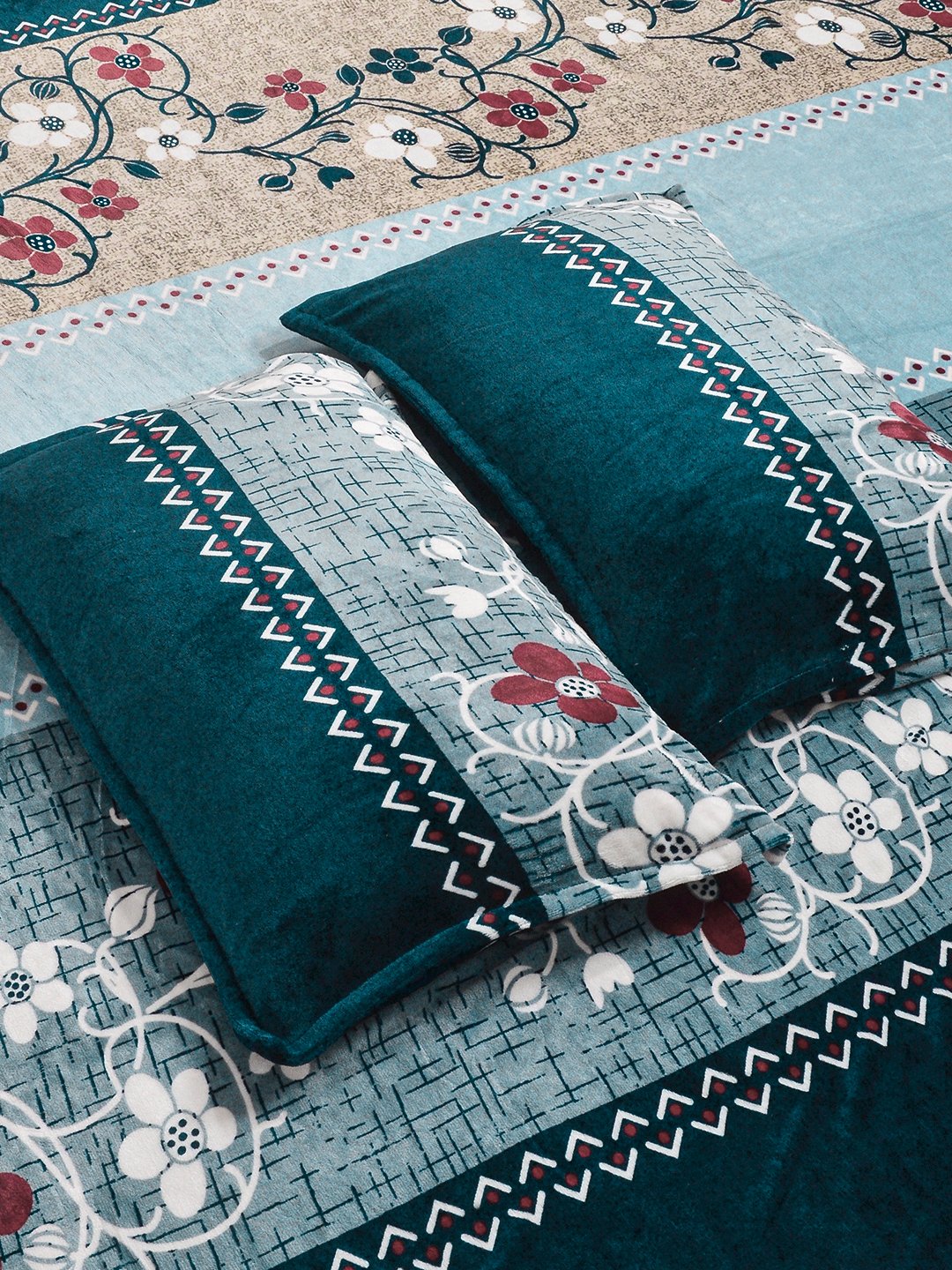 Multi Floral Fitted Woolen Double Bedsheet with 2 Pillow Covers