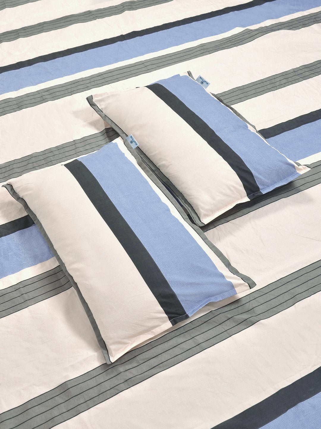 Multi Striped 300 TC Cotton Blend Double Bedsheet with 2 Pillow Covers