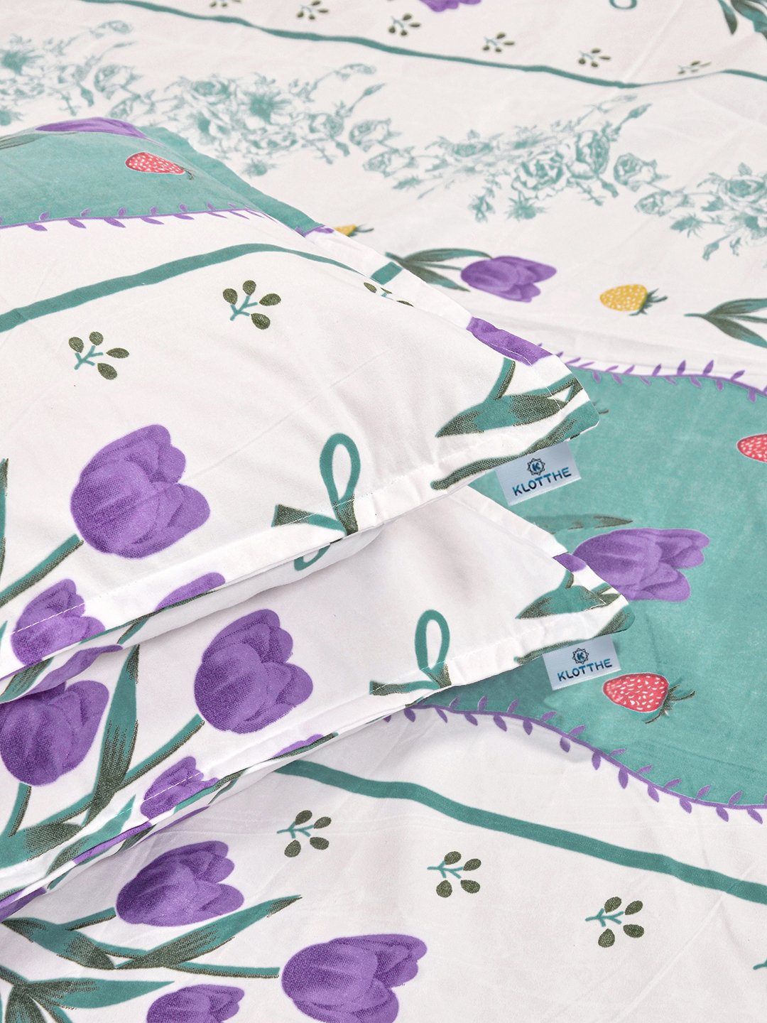 Green Floral 300 TC Cotton Blend Double Bedsheet with 2 Pillow Covers