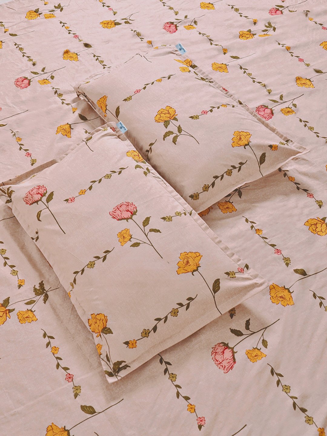 Peach Floral 300 TC Cotton Blend Double Bedsheet with 2 Pillow Covers